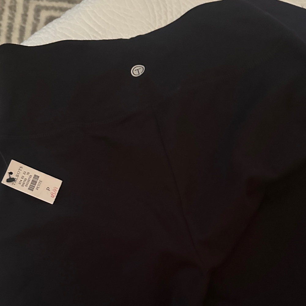 T by Talbots Black and navy blue Leggings.. Lot of 2 pair … size petite … NWT